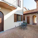 Apartment In Monte Del Lago Near Lake Trasimeno * Monte del Lago