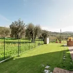 Hébergement de vacances Apartment In Monte Del Lago Near Lake Trasimeno Monte del Lago