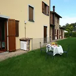 Hébergement de vacances Apartment In Monte Del Lago Near Lake Trasimeno