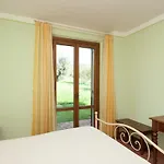 Hébergement de vacances Apartment In Monte Del Lago Near Lake Trasimeno