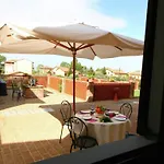 Hébergement de vacances Apartment In Monte Del Lago Near Lake Trasimeno *