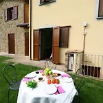 Hébergement de vacances Apartment In Monte Del Lago Near Lake Trasimeno