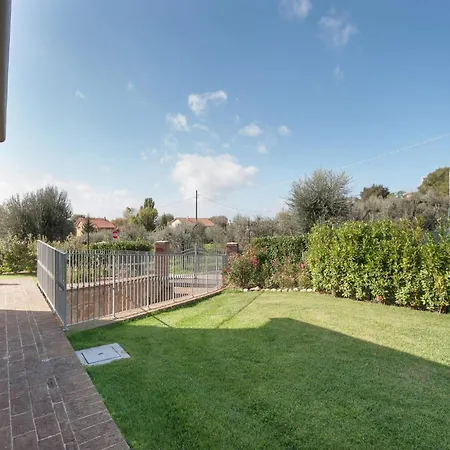 Holiday home In Monte Del Near Trasimeno Monte del Lago